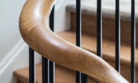 Oak handrail on the stair